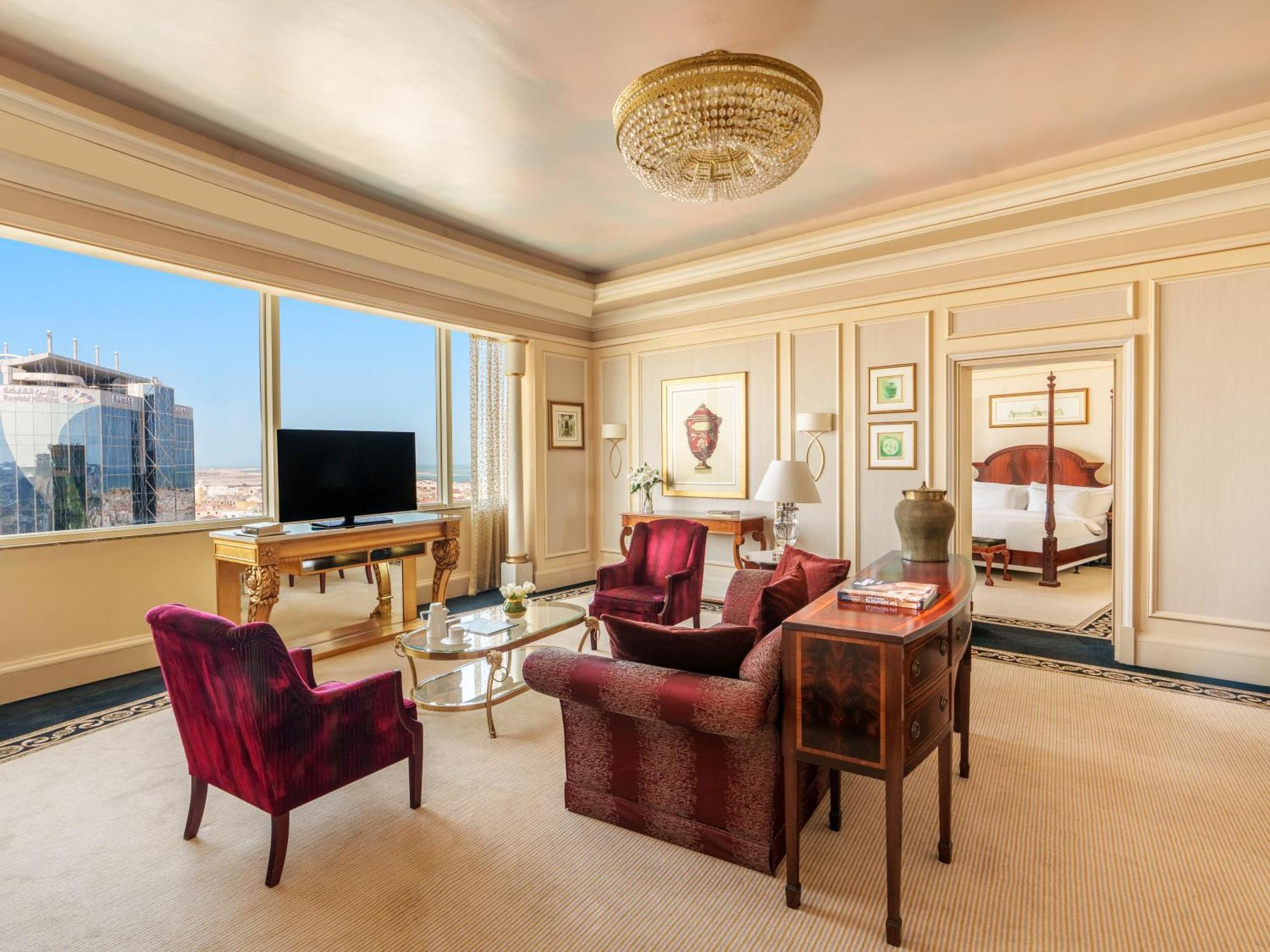 Moevenpick Hotel Khobar Buitenkant foto A suite at the Jumeirah Emirates Towers Hotel