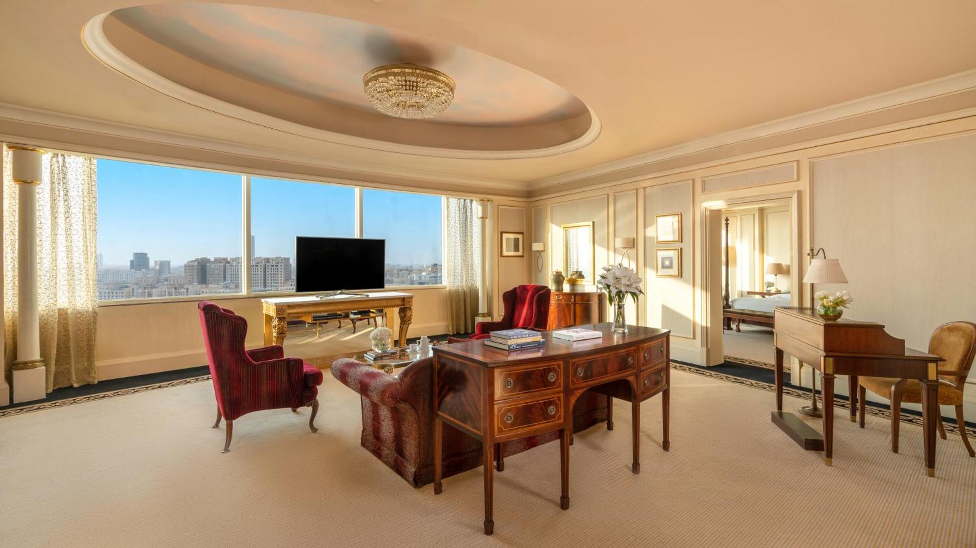 Moevenpick Hotel Khobar Buitenkant foto Presidential Suite